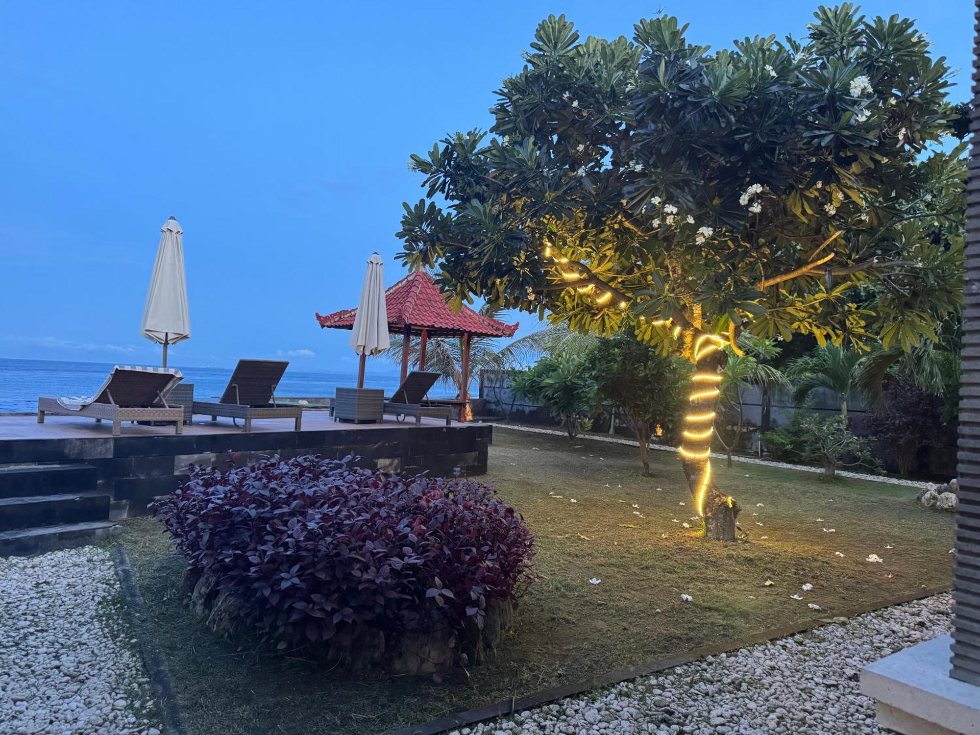 Cave Beach Bungalow Semaya Exterior photo